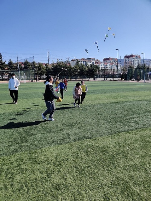 1放风筝1.jpg
