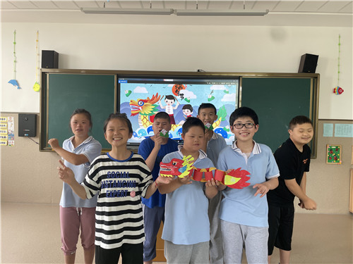 龙舟.jpg 龙舟.jpg