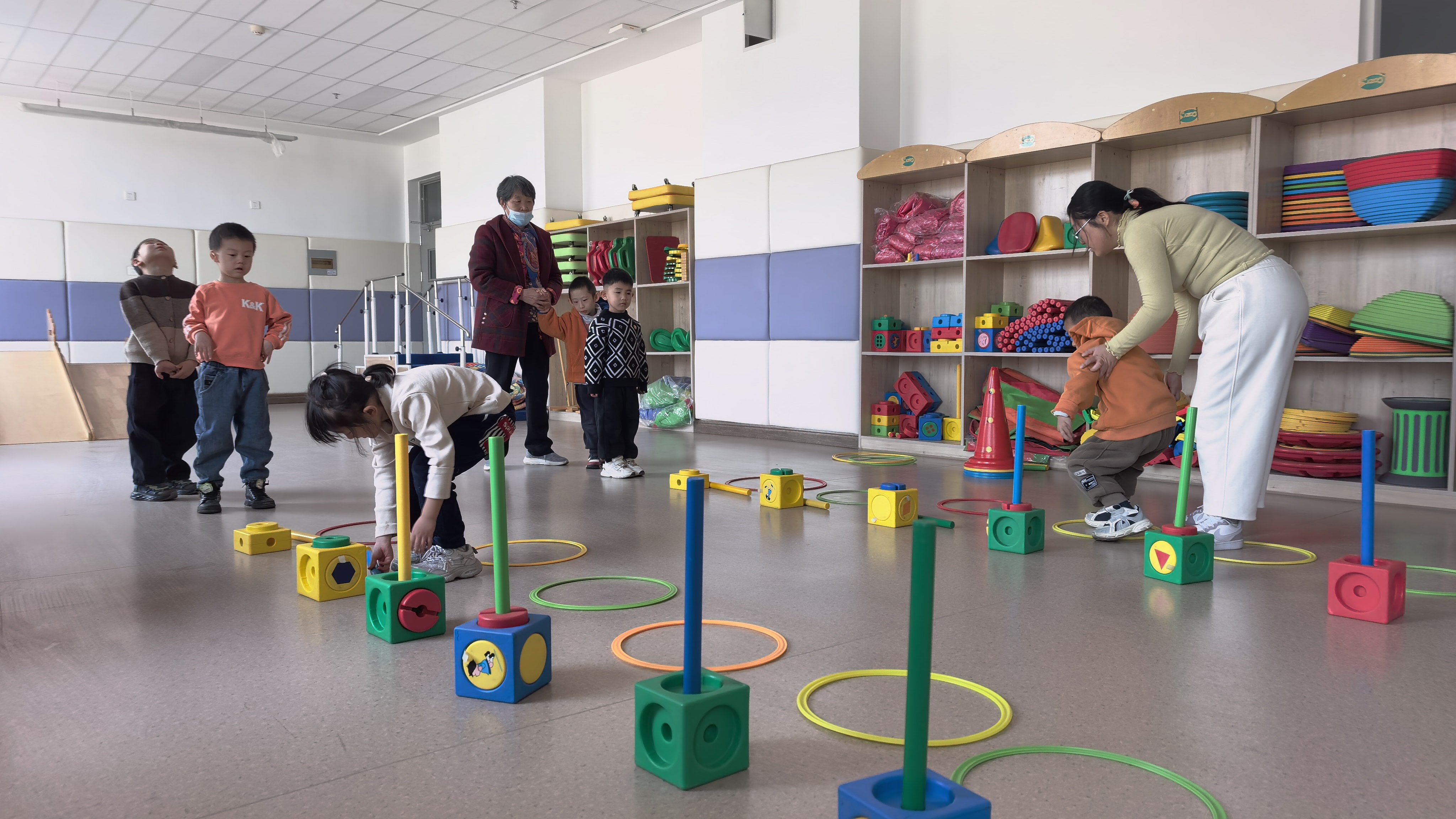 感统活动.jpg 感统活动.jpg